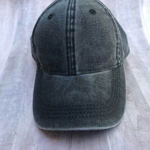 Gap women’s baseball hat
